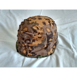 Eichenlaubmuster helmet cover